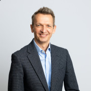 Andy Hadlane > Speaker > Dassault Système®