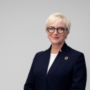 Dr. Nina Skorupska CBE FEI > Speaker > Dassault Système®