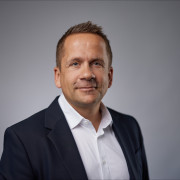 Dirk Bach > Speaker > Dassault Système®