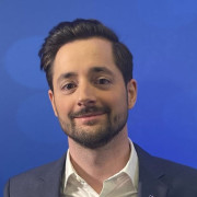 Marco Straub > Speaker > Dassault Système®
