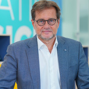 Olivier Vallet > Speaker > Dassault Systèmes®