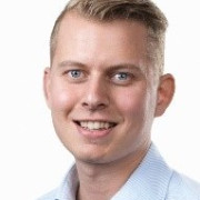 Adam NIlsson > Speaker > Dassault Système®