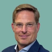 Lars SCHUBERT > Speaker > Dassault Système®
