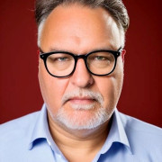 Thomas Laarz > Speaker > Dassault Système®