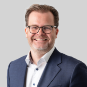 Daniel Badman > Speaker > Dassault Système