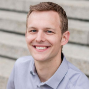 Oliver HOFMANN > Speaker > Dassault Système