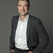 Michael Bürke > Speaker > Dassault Système