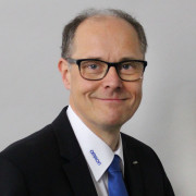 Dr. Lucian Dold > Speaker > Dassault Système