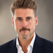 Daniel Ålin > Speaker > Dassault Système