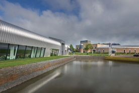 british-motor-museum-collections-centre-lgtdtbmr.jpg