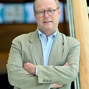 Guillaume Vendroux > Speaker > Dassault Système