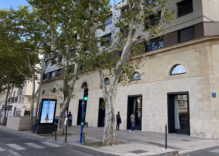carrousel-facade-0ylwjzqv.png